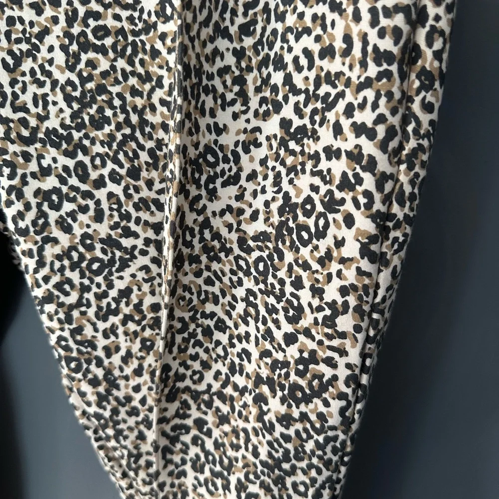 Old Navy Womens Sz XL Pants Animal Print Plus Stevie High Rise Rayon Blend - Picture 2 of 5